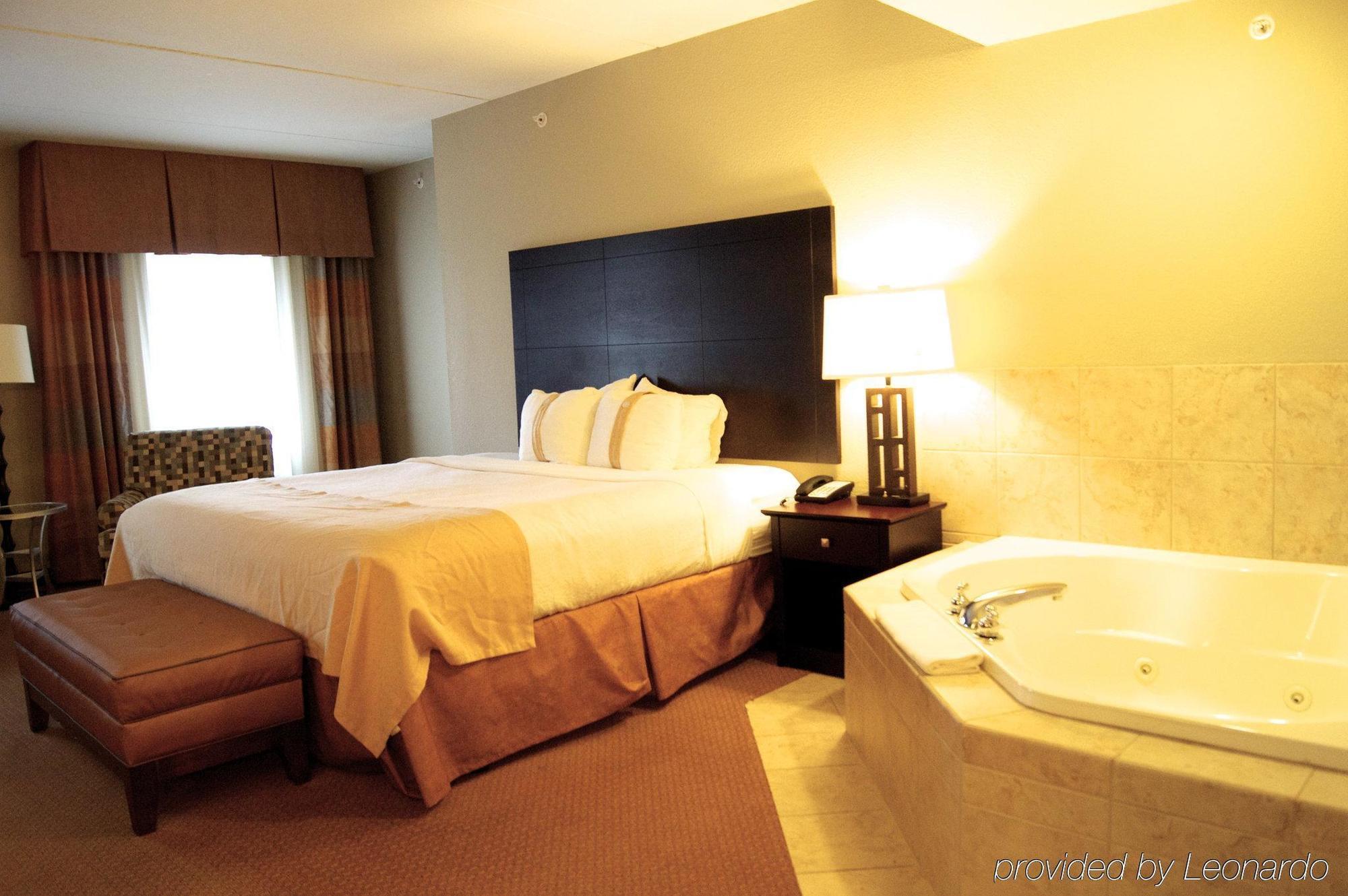 Holiday Inn & Suites Green Bay Stadium By Ihg Dış mekan fotoğraf