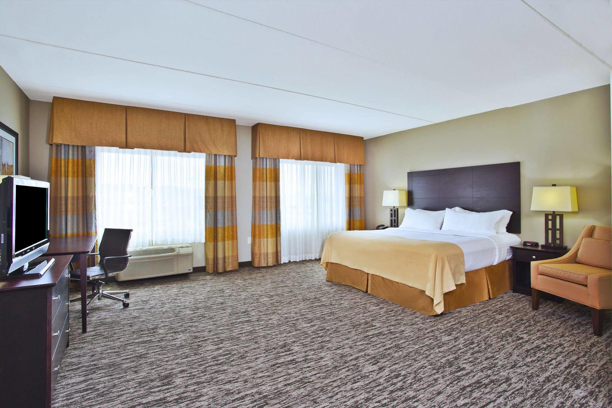 Holiday Inn & Suites Green Bay Stadium By Ihg Dış mekan fotoğraf